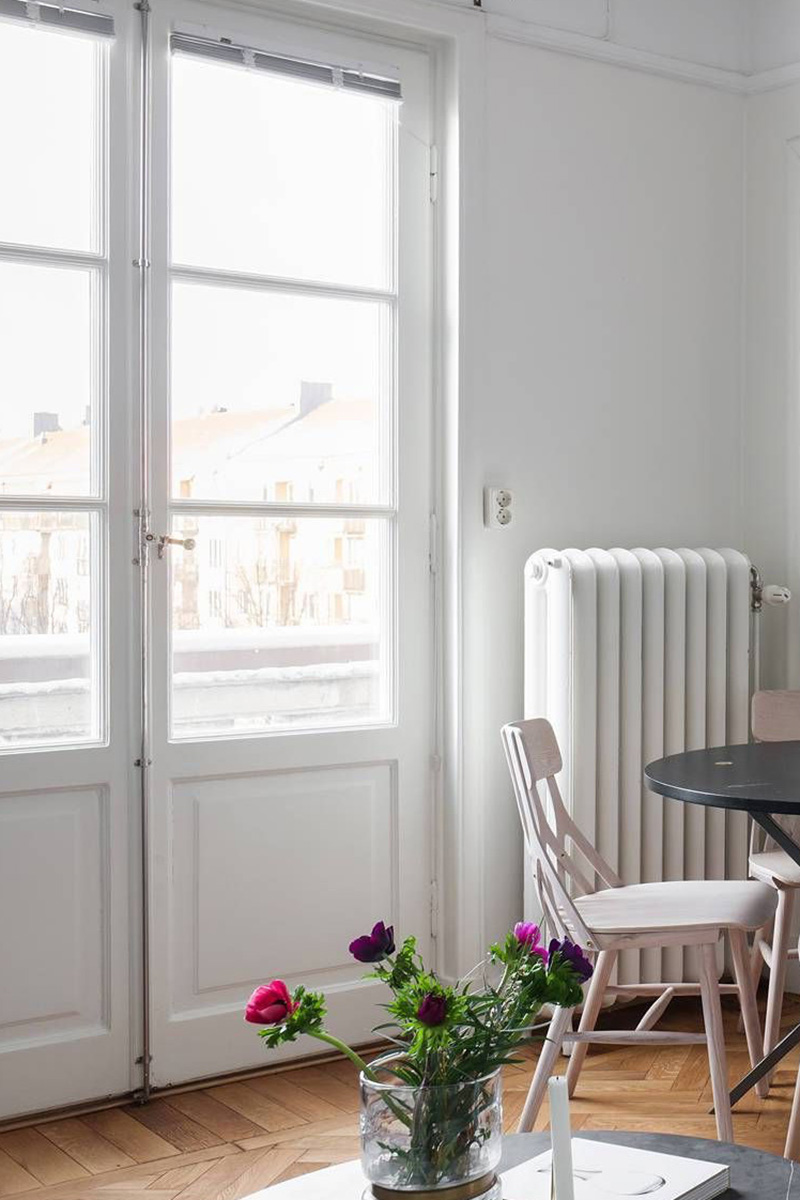 Окна со шпросами светлые Окна со шпросами светлые