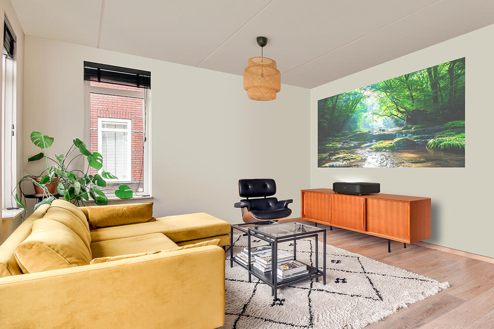 Ультракороткофокусный проектор на тумбочке Ультракороткофокусный проектор на тумбочке